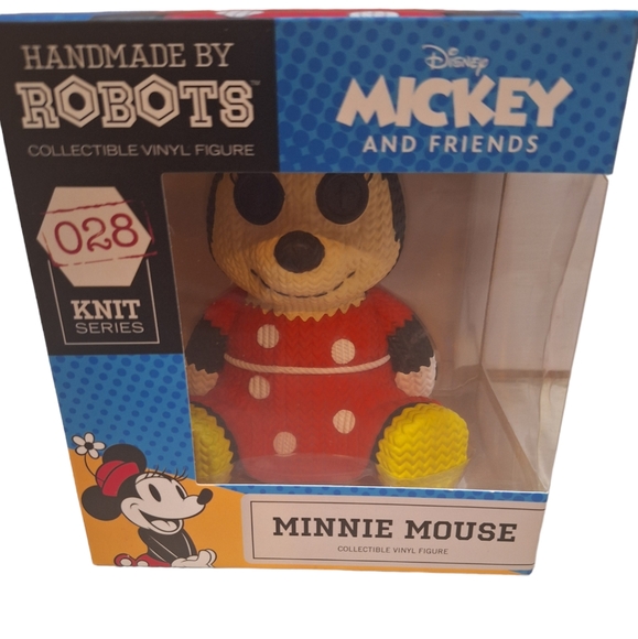 Disney Handmade by Robots #028 Knit MINNIE MOUSE Collectible Vinyl Figure NEW - Picture 1 of 7